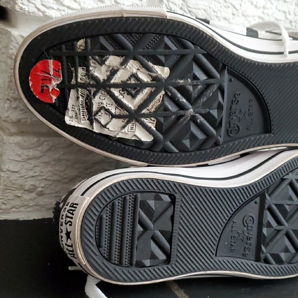 Converse All Star Black and White Chevron Geometric Sneakers Sz 7.5 - Picture 11 of 11